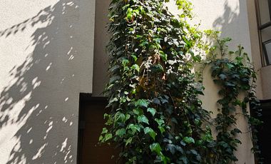 ARRIENDO CASA 3 PISOS MÁS QUINCHO