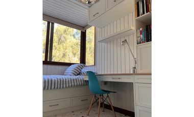 Venta Departamento de 4 dorm. buena ubicación en La Dehesa