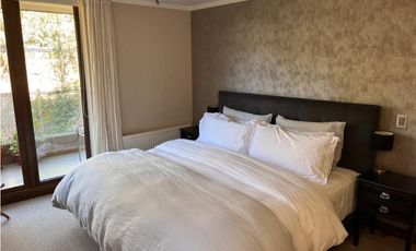 Venta Departamento de 4 dorm. buena ubicación en La Dehesa