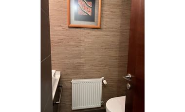 Venta Departamento de 4 dorm. buena ubicación en La Dehesa