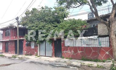 SE VENDE CASA EN COL. SARDAÑA - (3)