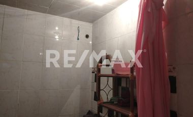 SE VENDE CASA EN COL. SARDAÑA - (3)