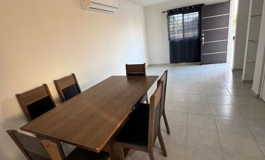 CASA EN RENTA, Agustina Ramirez #2659, Fracc. Buena Vista