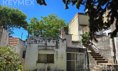 Venta de casa a refaccionar en Villa Ballester