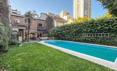 Casa en venta - 4 Dormitorios 4 Baños - Vicente López