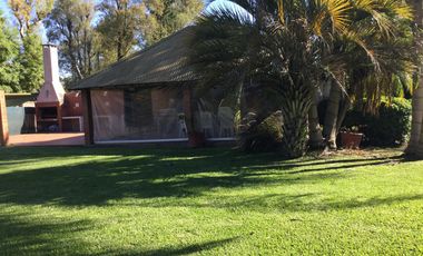 Terreno a media cuadra de Panamericana