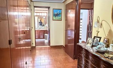 Importante casa de 4 dormitorios en VENTA sobre Av. Mate de Luna al 4400, Parque Guillermina, SMT