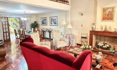 Importante casa de 4 dormitorios en VENTA sobre Av. Mate de Luna al 4400, Parque Guillermina, SMT