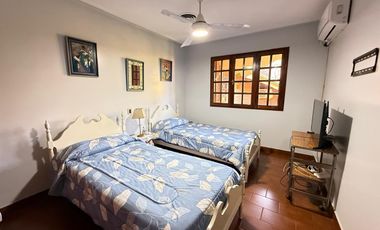 Importante casa de 4 dormitorios en VENTA sobre Av. Mate de Luna al 4400, Parque Guillermina, SMT