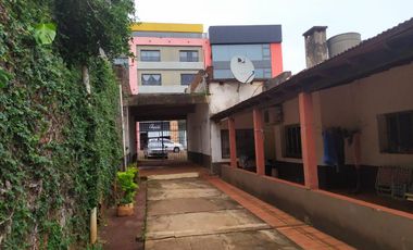 vendo o permuto Locales y vivienda  calle Belgrano Apostoles