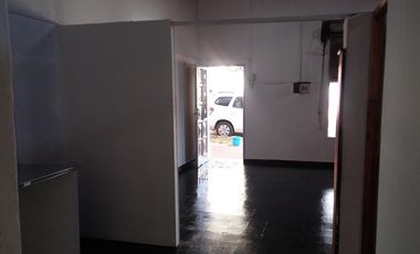 vendo o permuto Locales y vivienda  calle Belgrano Apostoles