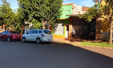 vendo o permuto Locales y vivienda  calle Belgrano Apostoles