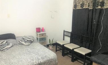 Casa. 3 dormitorios.2 baños.Fondo.Quincho.Parrilla.Cochera.Bernal Este