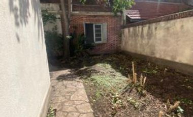 Casa ideal locales en inmejorable zona de Lomas