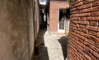 Casa ideal locales en inmejorable zona de Lomas