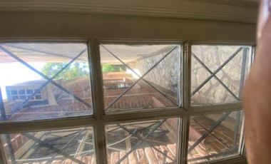 Casa ideal locales en inmejorable zona de Lomas