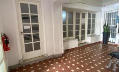 Casa ideal locales en inmejorable zona de Lomas