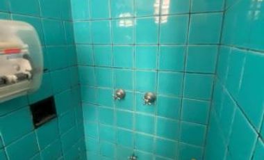 Casa ideal locales en inmejorable zona de Lomas