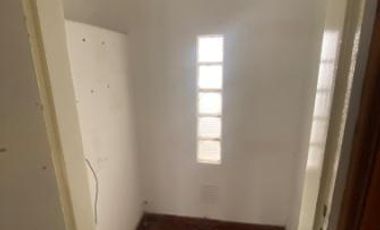 Casa ideal locales en inmejorable zona de Lomas