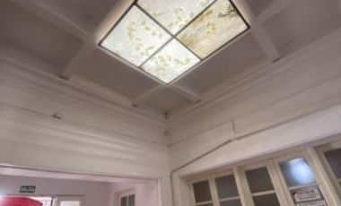 Casa ideal locales en inmejorable zona de Lomas