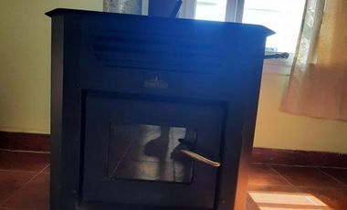 Casa en venta - 2 Dormitorios 1 Baño - Cochera - 637Mts2 - Necochea