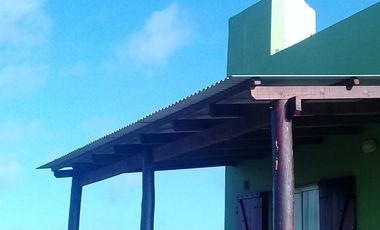 Casa en venta - 2 Dormitorios 1 Baño - Cochera - 637Mts2 - Necochea