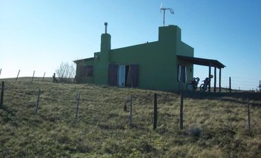 Casa en venta - 2 Dormitorios 1 Baño - Cochera - 637Mts2 - Necochea