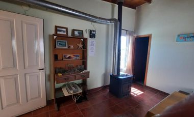 Casa en venta - 2 Dormitorios 1 Baño - Cochera - 637Mts2 - Necochea