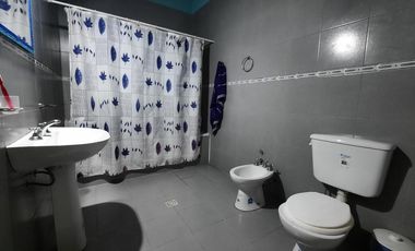 Casa en venta - 2 Dormitorios 1 Baño - Cochera - 637Mts2 - Necochea