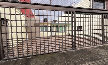 CASA EN RENTA, VALLE DORADO, REMODELADA DE UN NIVEL.