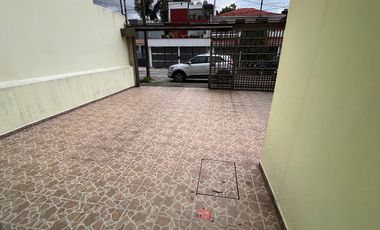 CASA EN RENTA, VALLE DORADO, REMODELADA DE UN NIVEL.