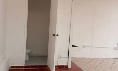 𝗟𝗢𝗖𝗔𝗟𝗘𝗦 𝗖𝗢𝗠𝗘𝗥𝗖𝗜𝗔𝗟𝗘𝗦 𝗘𝗡 𝗥𝗘𝗡𝗧𝗔 – 𝗭𝗢𝗡𝗔 𝗨𝗔𝗤