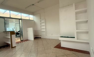 𝗟𝗢𝗖𝗔𝗟𝗘𝗦 𝗖𝗢𝗠𝗘𝗥𝗖𝗜𝗔𝗟𝗘𝗦 𝗘𝗡 𝗥𝗘𝗡𝗧𝗔 – 𝗭𝗢𝗡𝗔 𝗨𝗔𝗤