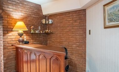 Imponente Casa con gran parque en Banfield Este