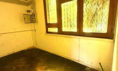 CASA  EN ALQUILER .APTO COMERCIAL IDEAL GASTRONOMICO