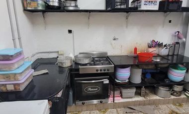 CASA  EN ALQUILER .APTO COMERCIAL IDEAL GASTRONOMICO