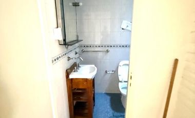 CASA  EN ALQUILER .APTO COMERCIAL IDEAL GASTRONOMICO