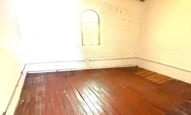 CASA  EN ALQUILER .APTO COMERCIAL IDEAL GASTRONOMICO