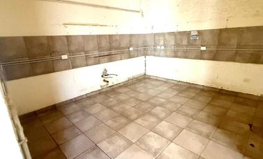 CASA  EN ALQUILER .APTO COMERCIAL IDEAL GASTRONOMICO