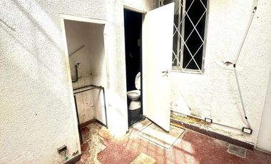 CASA  EN ALQUILER .APTO COMERCIAL IDEAL GASTRONOMICO