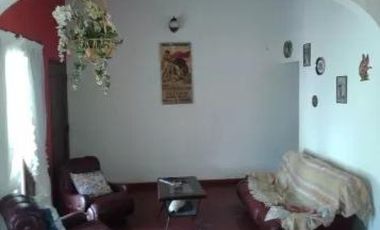 Casa en venta - 3 Dormitorios 2 Baños - Cochera -380Mts2 - Santa Clara del Mar