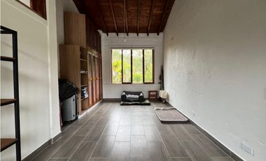 Se arrienda casa campestre en Parcelacion  paulandia  - Via Retiro