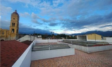 Se vende Local Central en La Mesa Cundi