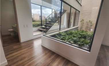 GIA 245. Casa en venta, Ponte Verdi- Cota