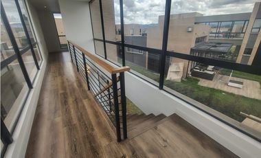 GIA 245. Casa en venta, Ponte Verdi- Cota