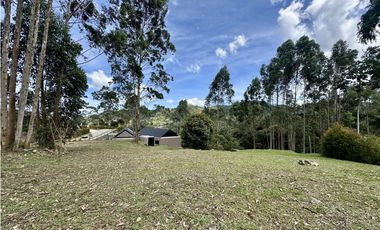 Venta De Lote En El Retiro