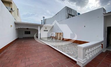 CASA COMERCIAL EN ARRIENDO BARRIO LA CASTELLANA | 373