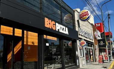 Local comercial en  Alquiler a metros estacion Lomas de Zamora