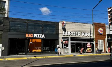 Local comercial en  Alquiler a metros estacion Lomas de Zamora