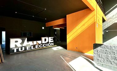 Local comercial en  Alquiler a metros estacion Lomas de Zamora